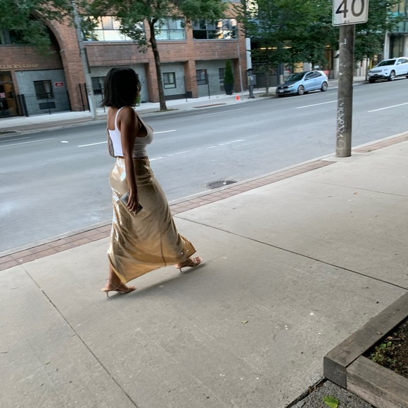 Oh Polly sequin skirt - Picture 1 of 2